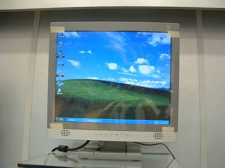 大水牛显示器 液晶、CRT双拳齐出，液晶显示器成市场新宠